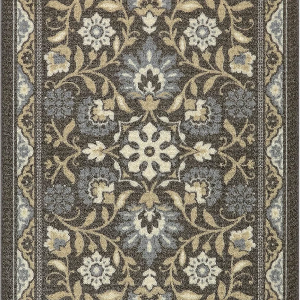 Classics Accent Rug, 2'6" x 3'10", Light Brown