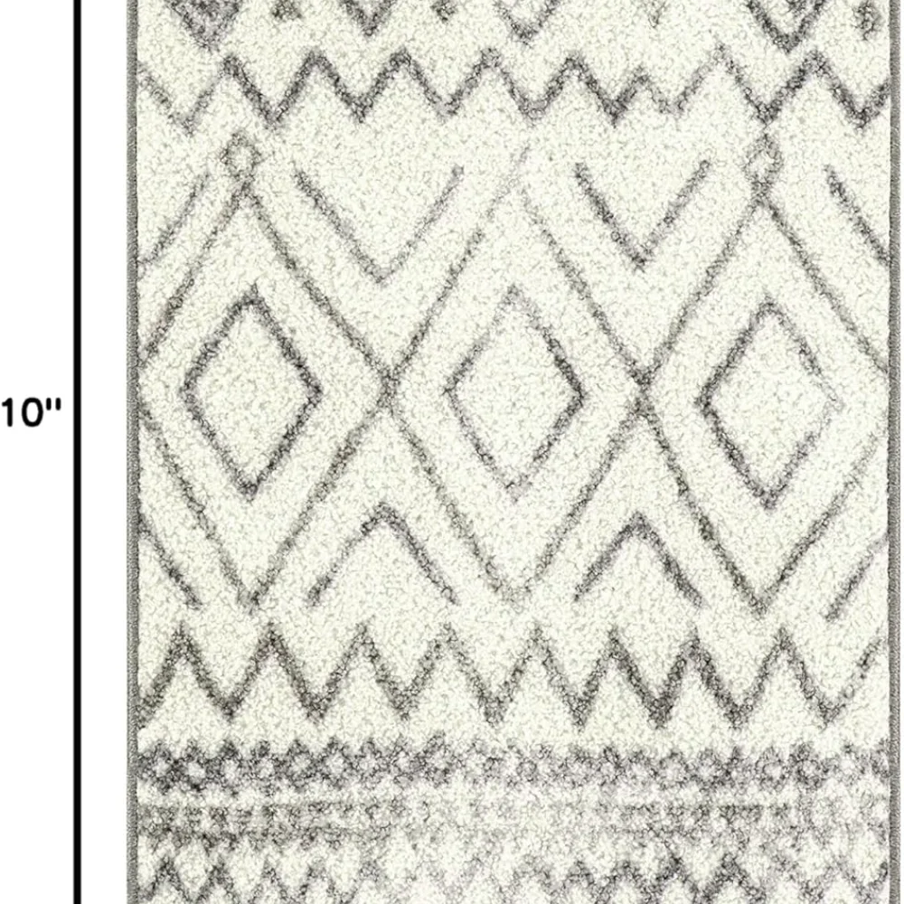 Diamond Distressed Moroccan Accent Rug, 1'8" x 2'10", Ivory, view 3