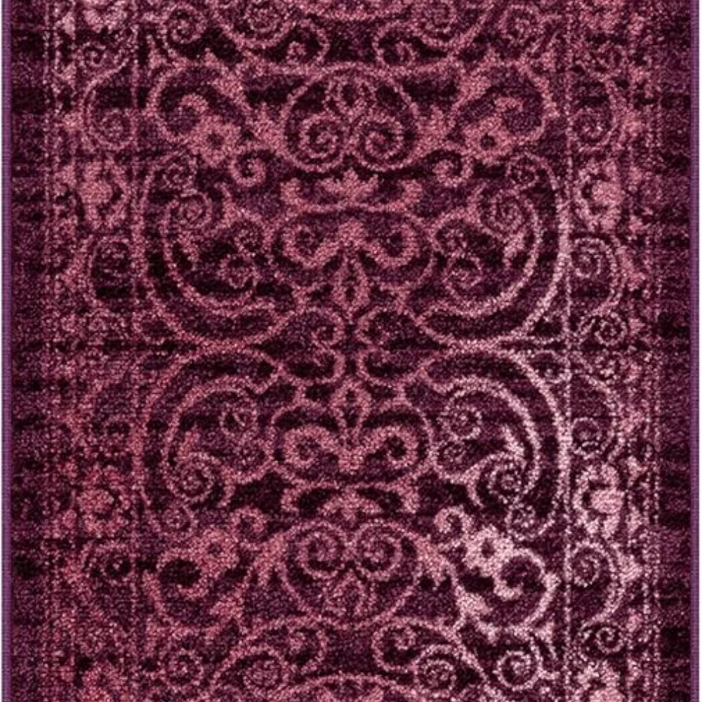 Pelham Vintage Medallion Runner, 1'8" x 5', Wineberry