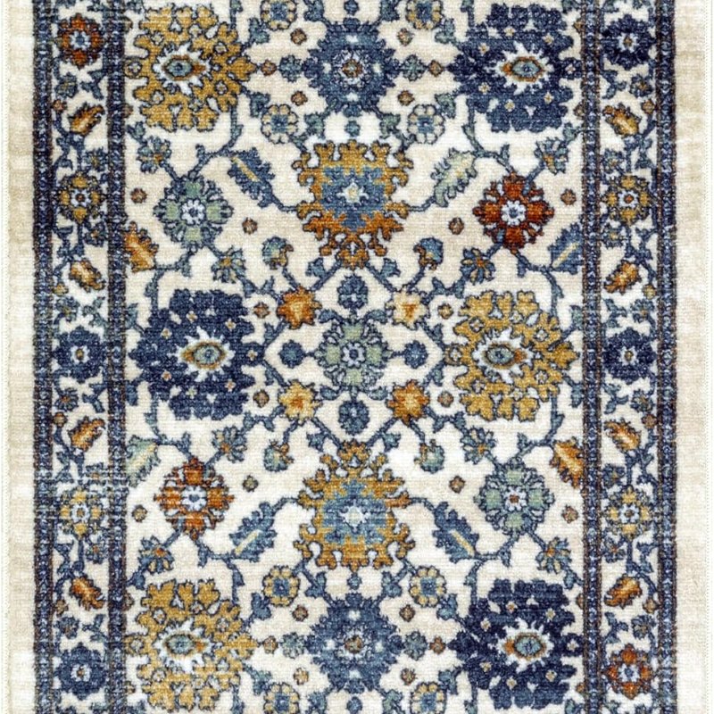 Benton Oriental Accent Rug, 2'6" x 3'10", Beige
