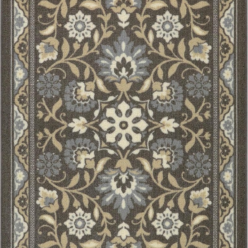 Classics Accent Rug, 2'6" x 3'10", Light Brown