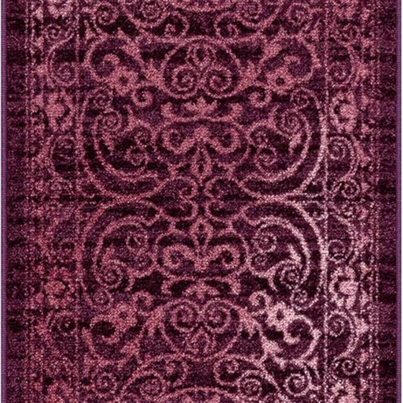 Pelham Vintage Medallion Runner, 1'8" x 5', Wineberry