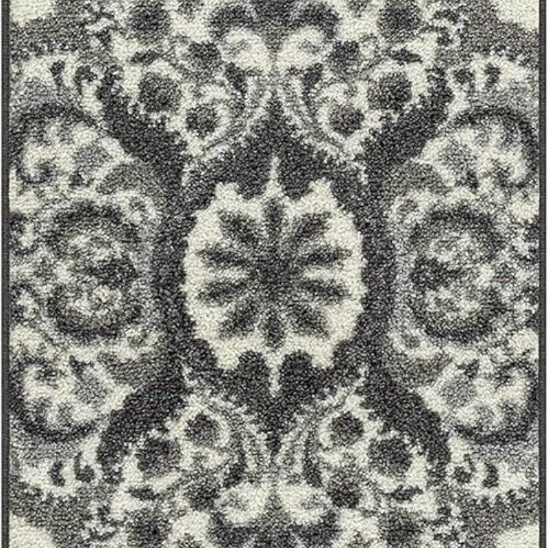 Vivian Medallion Runner, 1'8" x 5', Grey
