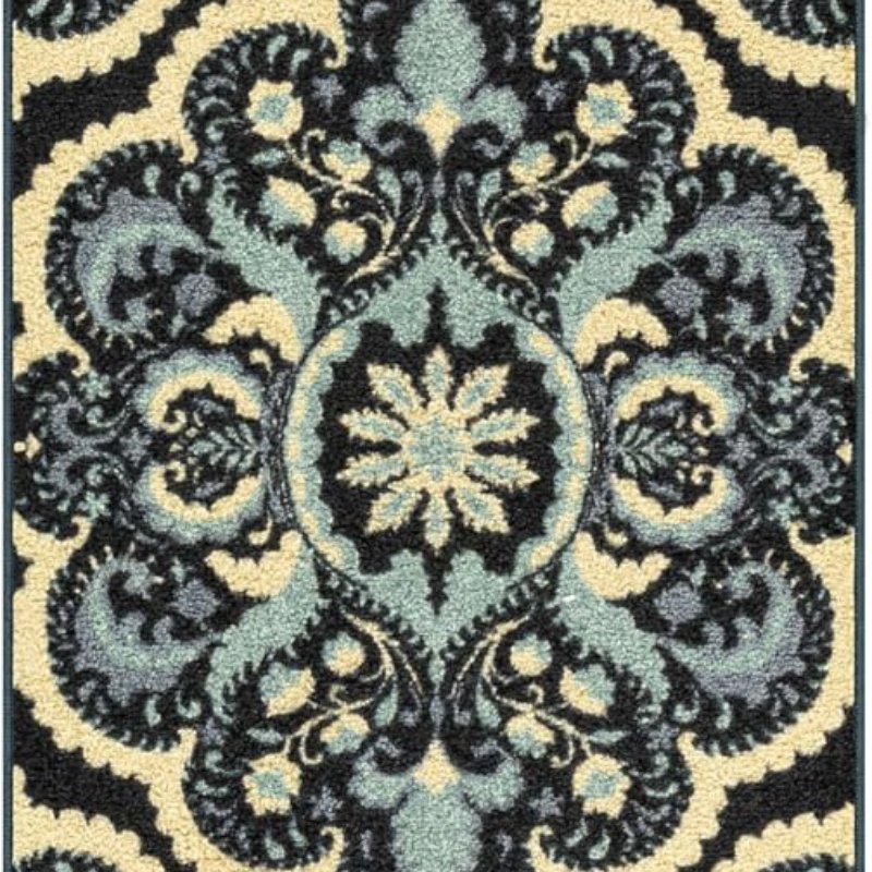 Vivian Medallion Runner, 2' x 6', Persian Blue